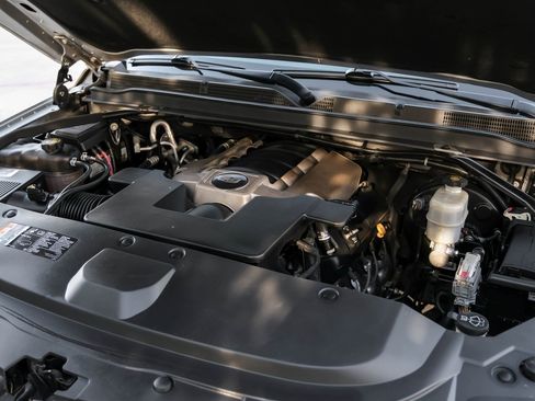 Used 2020 Cadillac Escalade ESV Luxury image 44