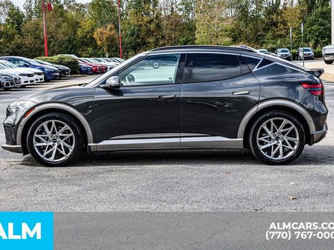 Used 2025 Genesis GV60 Advanced AWD/4WD image 9