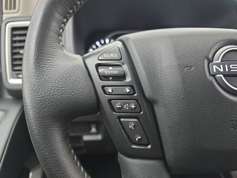 Used 2024 Nissan Frontier SV w/ Technology Package image 34