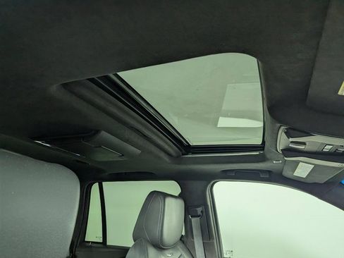 Used 2019 Cadillac Escalade Platinum image 22