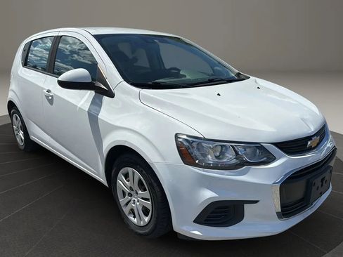 Used 2020 Chevrolet Sonic LT image 3