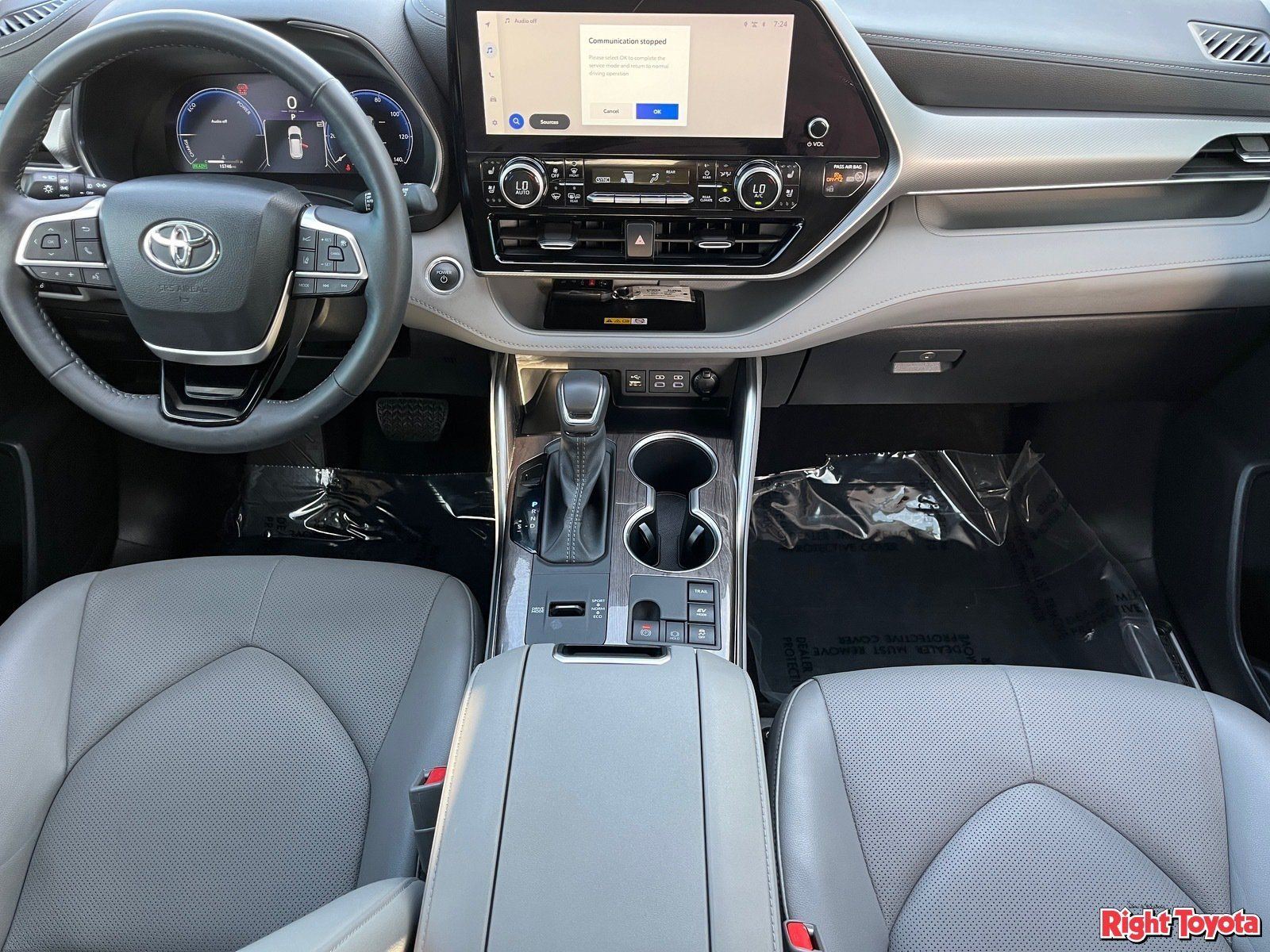 Used 2024 Toyota Highlander Platinum AWD/4WD image 17