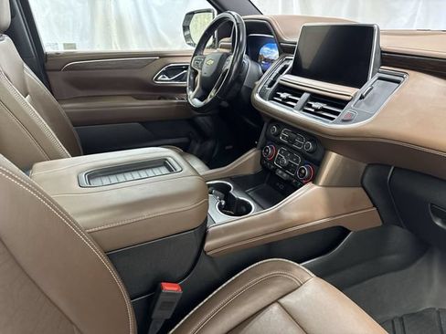 Certified 2023 Chevrolet Suburban High Country w/ Advanced Technology Package AWD/4WD image 35