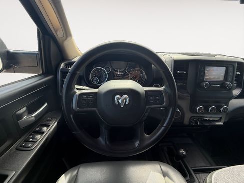 Used 2019 RAM 2500 Tradesman w/ Chrome Appearance Group AWD/4WD image 12
