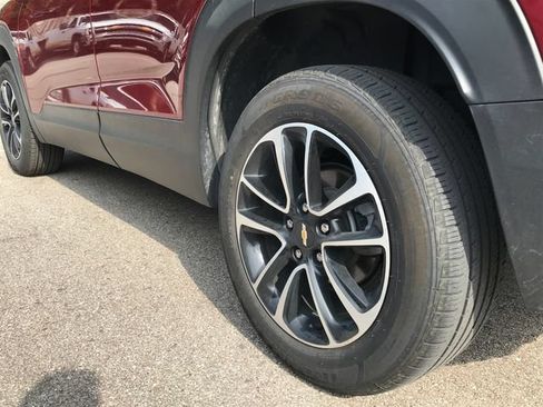 Certified 2025 Chevrolet TrailBlazer LT AWD/4WD image 12