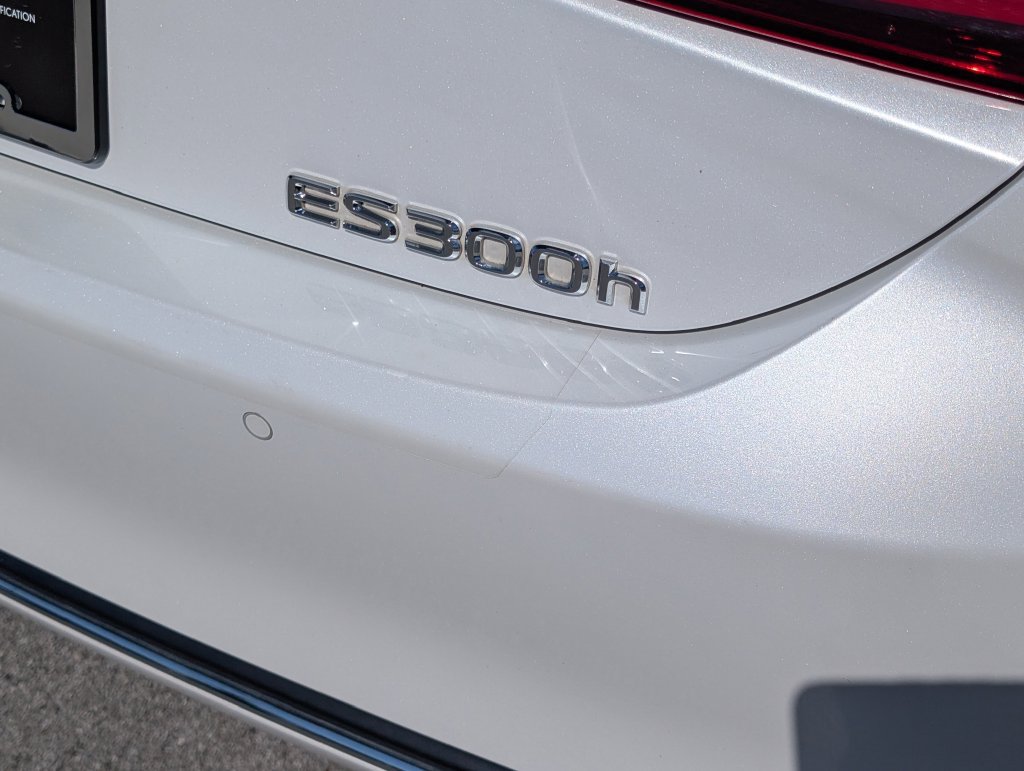 Used 2023 Lexus ES 300h w/ Premium Package FWD image 21