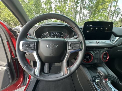 Certified 2023 Chevrolet Blazer RS w/ Enhanced Convenience Package FWD image 11