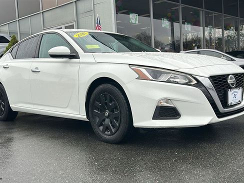 Used 2020 Nissan Altima 2.5 S FWD image 1