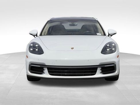 Used 2018 Porsche Panamera RWD image 8