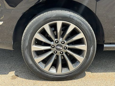Used 2020 Lincoln Navigator L Reserve w/ Equipment Group 201A Reserve AWD/4WD image 7