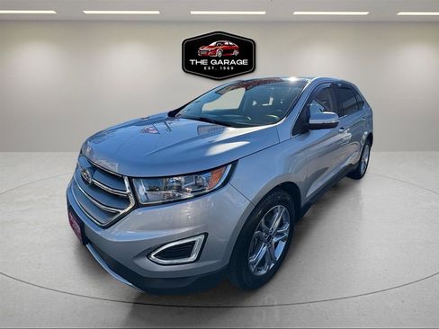 Used 2017 Ford Edge Titanium w/ Equipment Group 301A AWD/4WD image 4