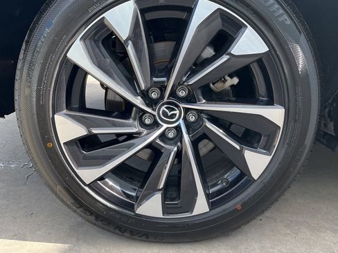 Certified 2025 MAZDA CX-50 2.5 Hybrid w/ Premium Plus Pkg AWD/4WD image 28