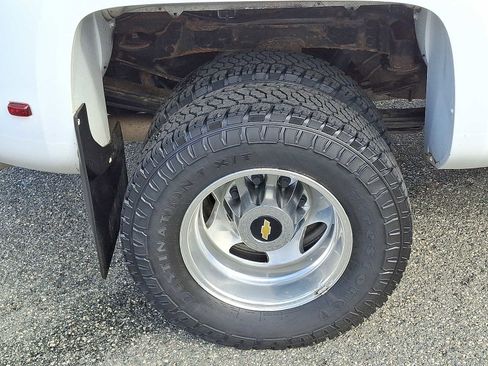 Used 2018 Chevrolet Silverado 3500 High Country w/ Duramax Plus Package image 8