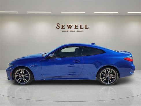 Used 2022 BMW M440i Coupe image 2