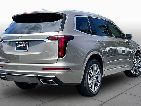 Used 2023 Cadillac XT6 Premium Luxury FWD image 13