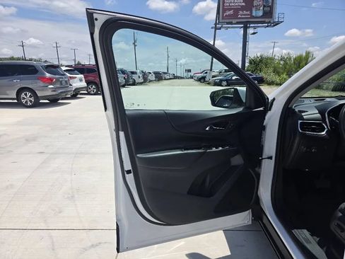 Used 2020 Chevrolet Equinox LT FWD image 11