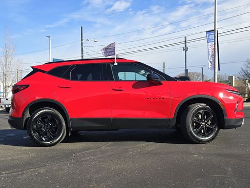 Certified 2024 Chevrolet Blazer LT w/ Convenience Package image 24