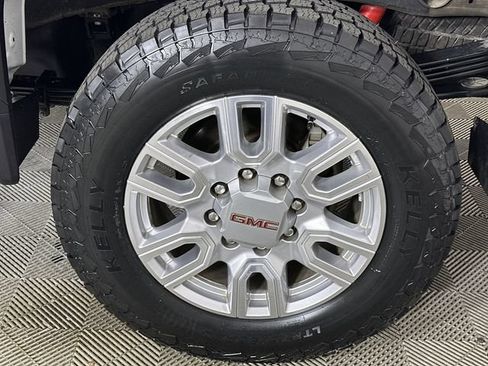 Used 2024 GMC Sierra 2500 SLE w/ SLE Value Package; AWD/4WD image 34