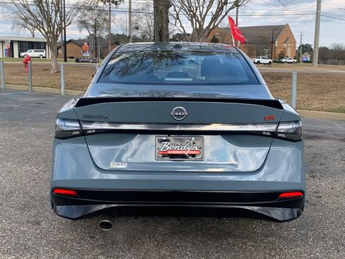 New 2026 Nissan Sentra SR FWD image 4