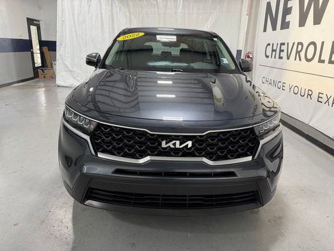 Used 2022 Kia Sorento LX FWD image 37