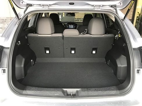 Certified 2024 Subaru Crosstrek 2.0i image 9