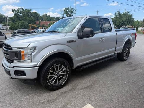 Used 2018 Ford F150 XLT w/ Equipment Group 302A Luxury AWD/4WD image 4