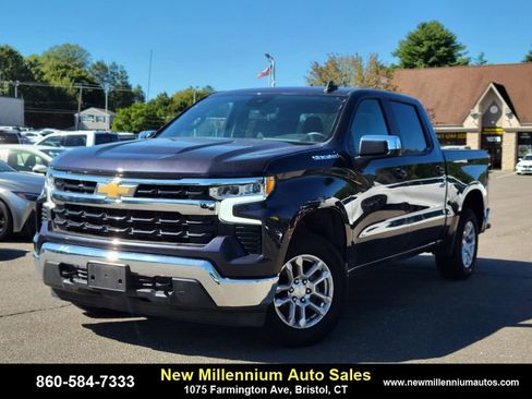 Used 2024 Chevrolet Silverado 1500 LT image 1