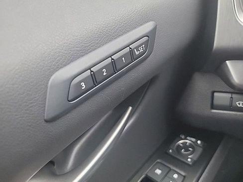 Used 2019 Lexus UX 200 w/ Accessory Package 2 image 51