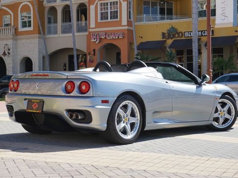 Used 2005 Ferrari 360 Spider RWD image 30
