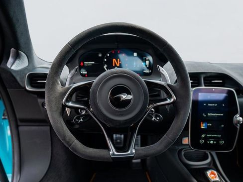 New 2025 McLaren Artura RWD image 36