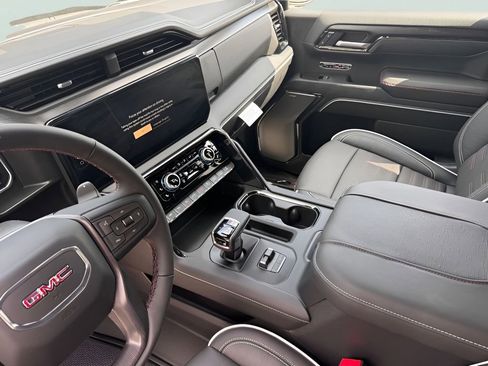 New 2026 GMC Sierra 1500 AT4X AWD/4WD image 9