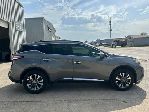 Used 2018 Nissan Murano SV FWD image 7
