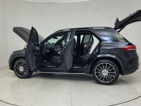 Used 2023 Mercedes-Benz GLE 450 4MATIC w/ AMG Line Exterior image 76