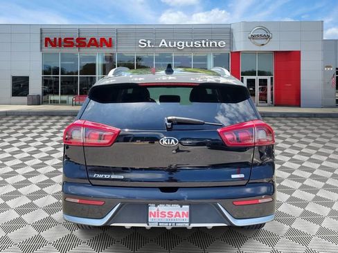 Used 2019 Kia Niro Touring FWD image 3
