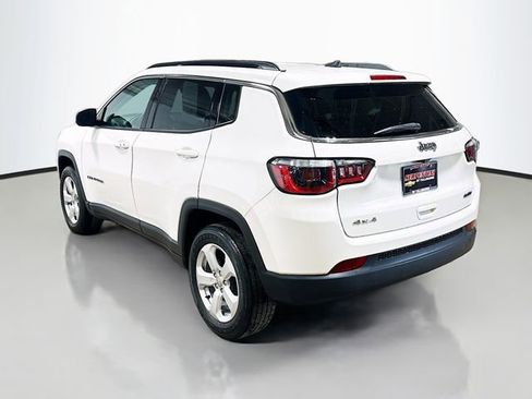 Used 2019 Jeep Compass Latitude image 9