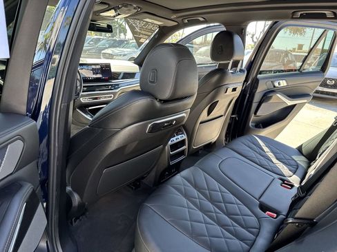 Used 2024 BMW X5 xDrive40i w/ M Sport Package AWD/4WD image 34