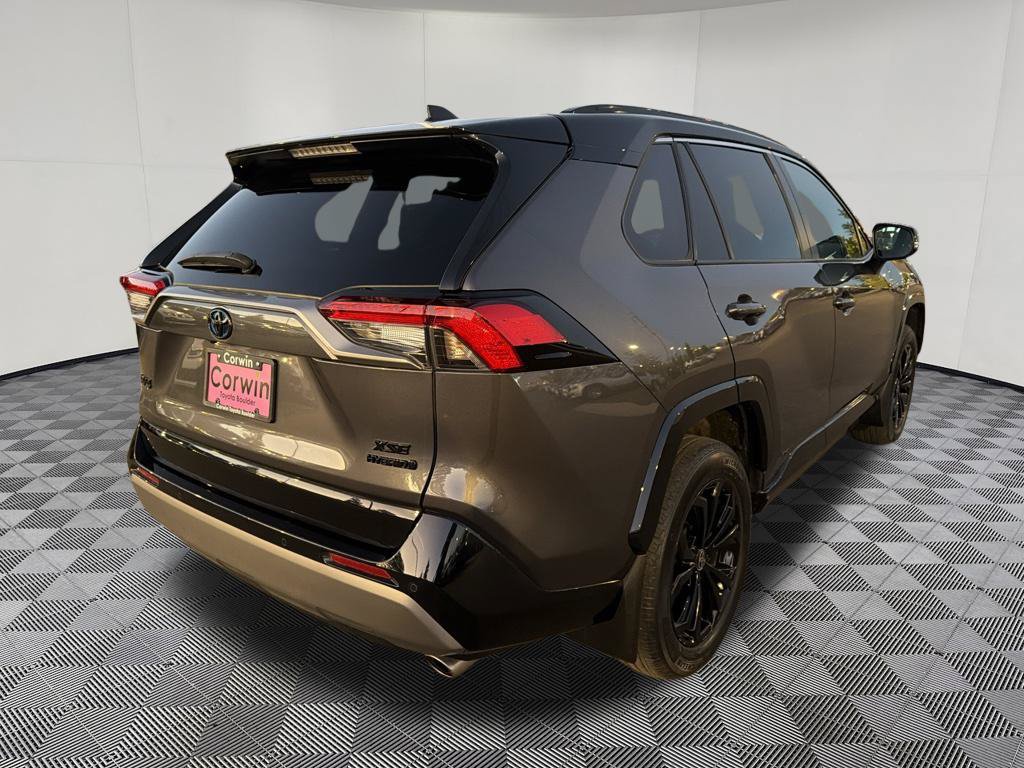 Used 2024 Toyota RAV4 XSE w/ Advanced Technology Package AWD/4WD image 8