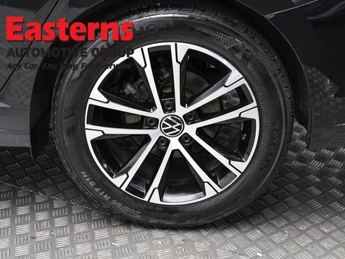 Used 2025 Volkswagen Jetta Sport FWD image 8