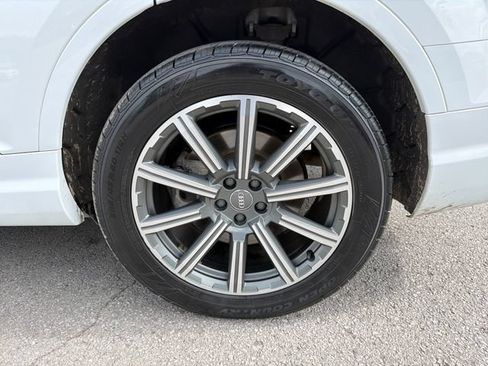 Used 2017 Audi Q7 3.0T Premium Plus AWD/4WD image 25