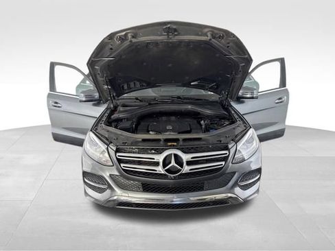 Used 2019 Mercedes-Benz GLE 400 4MATIC image 12