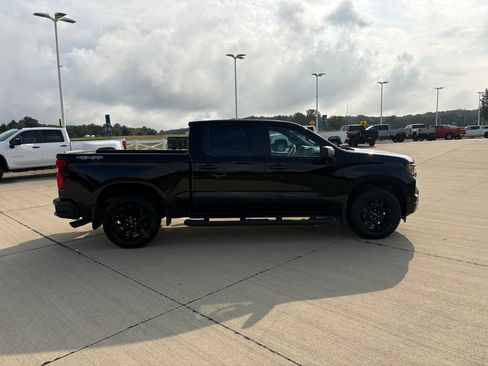 Used 2023 Chevrolet Silverado 1500 Custom w/ Rally Edition AWD/4WD image 7