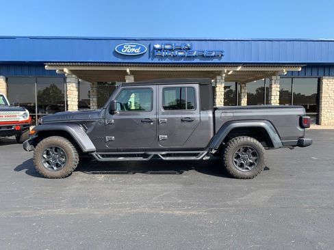 Used 2023 Jeep Gladiator Sport AWD/4WD image 7