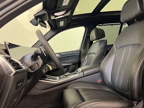New 2026 BMW X5 M60i image 5