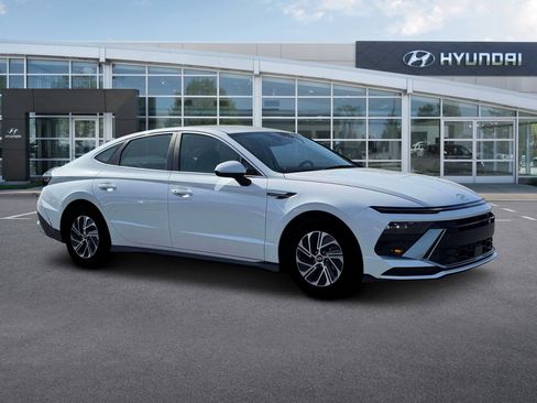 New 2026 Hyundai Sonata Blue image 10