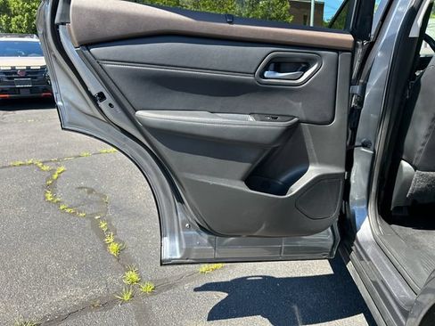 Certified 2023 Nissan Rogue SV w/ SV Premium B Package AWD/4WD image 22