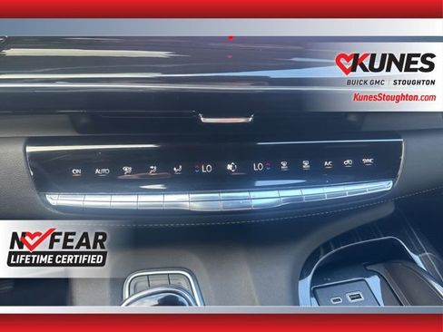 Used 2023 Cadillac Escalade ESV Sport AWD/4WD image 27
