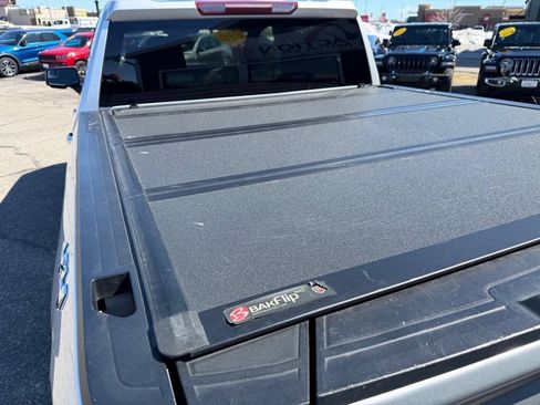 Used 2022 GMC Sierra 1500 SLT w/ SLT Convenience Package AWD/4WD image 28