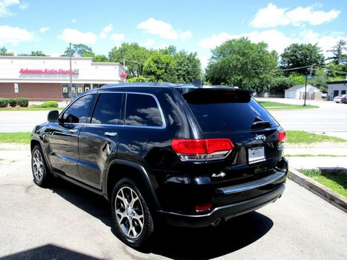Used 2019 Jeep Grand Cherokee Limited w/ Luxury Group II AWD/4WD image 10