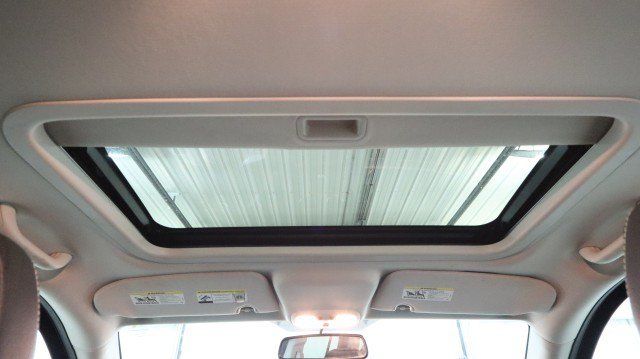 Used 2017 Jeep Compass High Altitude FWD image 12