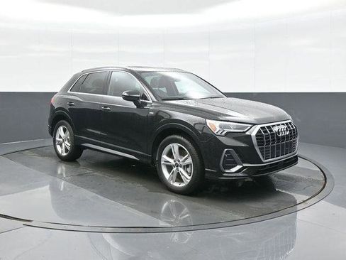 Used 2024 Audi Q3 2.0T Premium Plus image 1